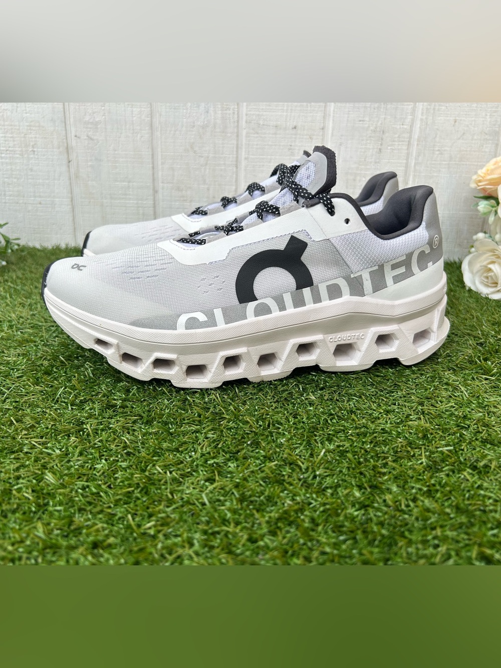 ON Cloud-monster all white womens size 10.5 pre owned and authentic - Picture 7 of 16